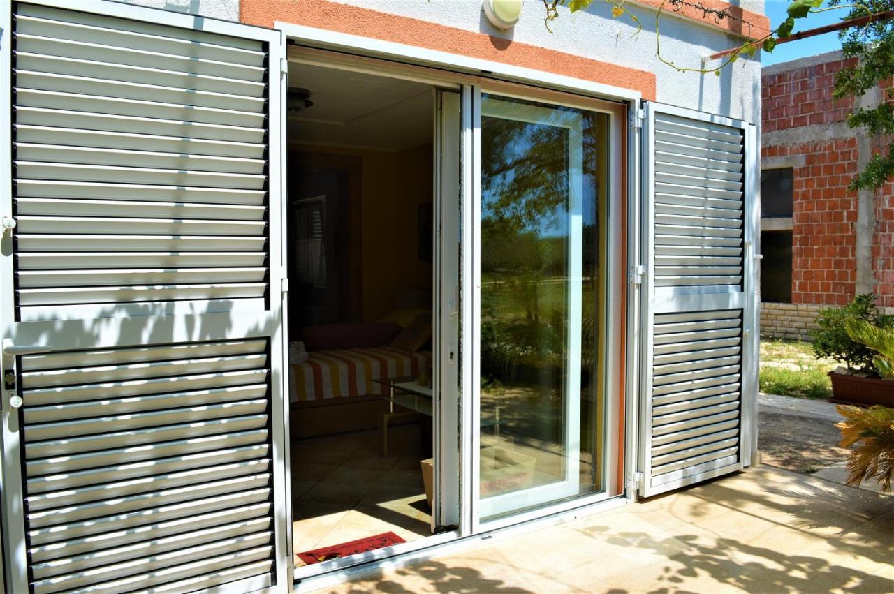 Studio Apartments Luka Biograd - Benkovac Exterior photo